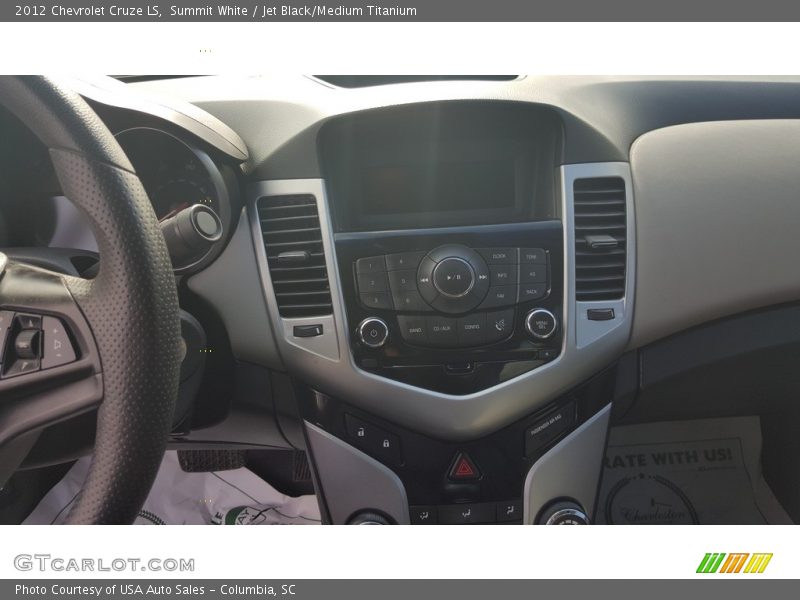 Summit White / Jet Black/Medium Titanium 2012 Chevrolet Cruze LS