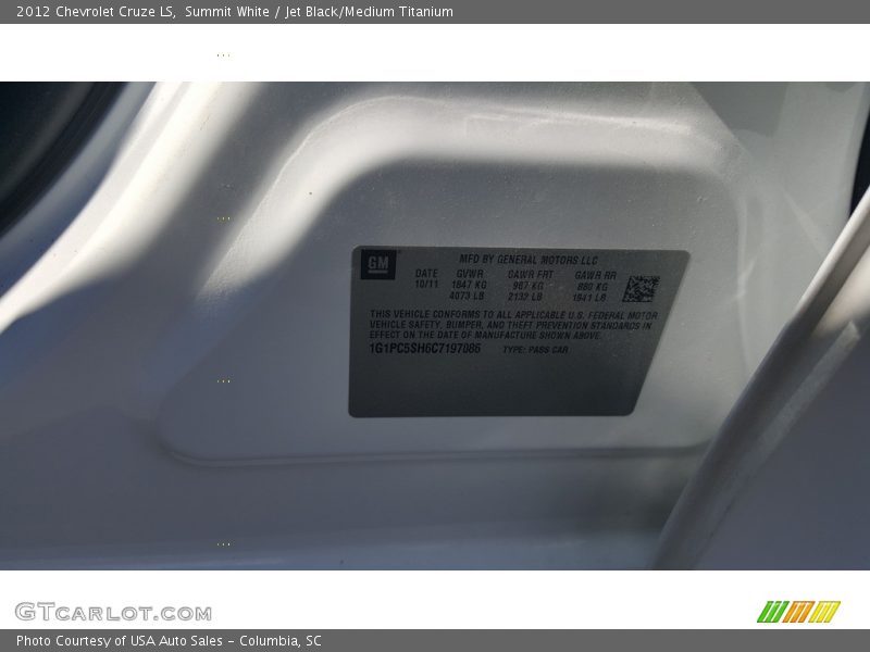 Summit White / Jet Black/Medium Titanium 2012 Chevrolet Cruze LS