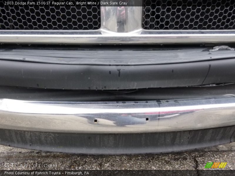 Bright White / Dark Slate Gray 2003 Dodge Ram 1500 ST Regular Cab