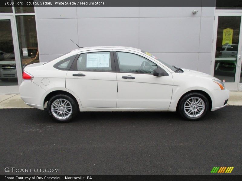 White Suede / Medium Stone 2009 Ford Focus SE Sedan