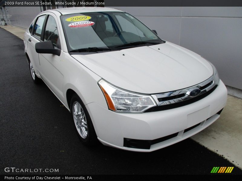 White Suede / Medium Stone 2009 Ford Focus SE Sedan