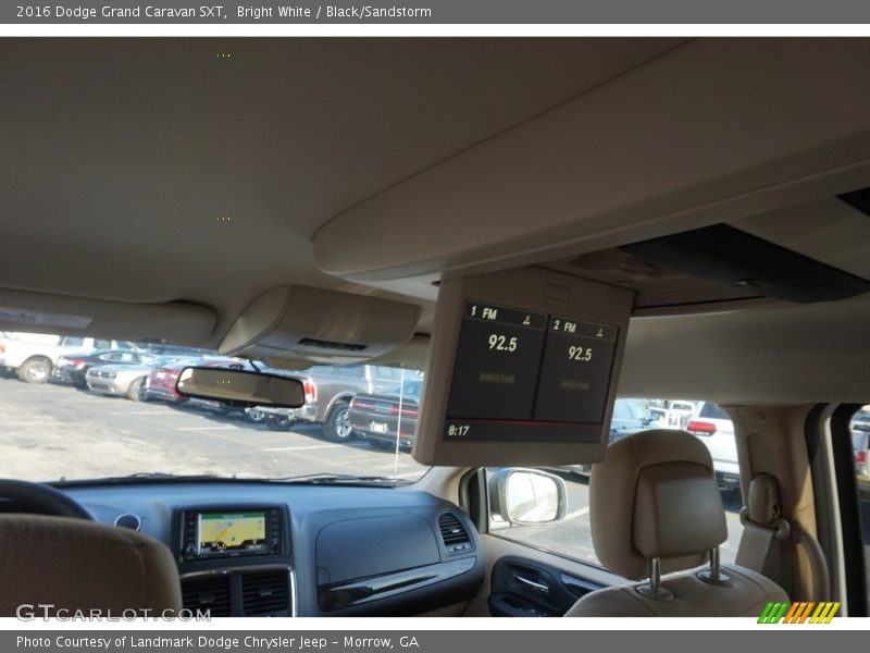 Bright White / Black/Sandstorm 2016 Dodge Grand Caravan SXT