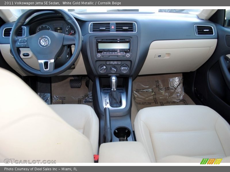 White Gold Metallic / Cornsilk Beige 2011 Volkswagen Jetta SE Sedan