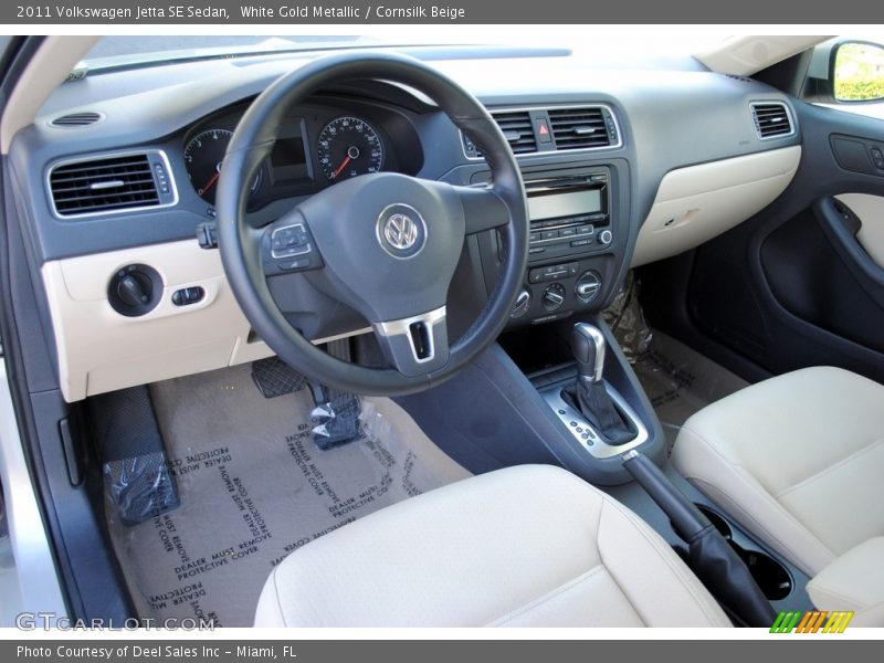 White Gold Metallic / Cornsilk Beige 2011 Volkswagen Jetta SE Sedan