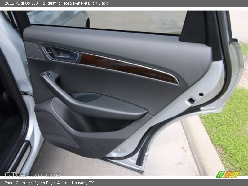 Ice Silver Metallic / Black 2012 Audi Q5 2.0 TFSI quattro