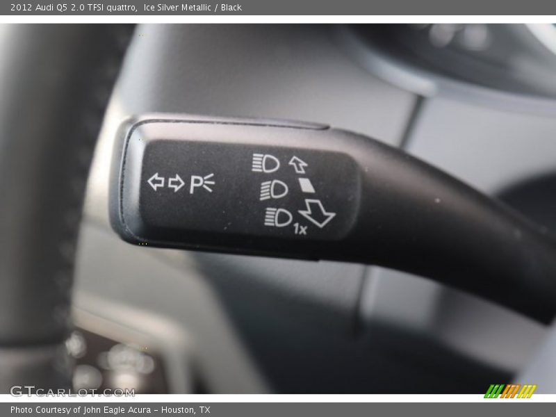 Ice Silver Metallic / Black 2012 Audi Q5 2.0 TFSI quattro