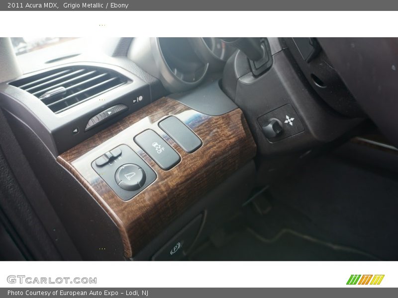 Grigio Metallic / Ebony 2011 Acura MDX