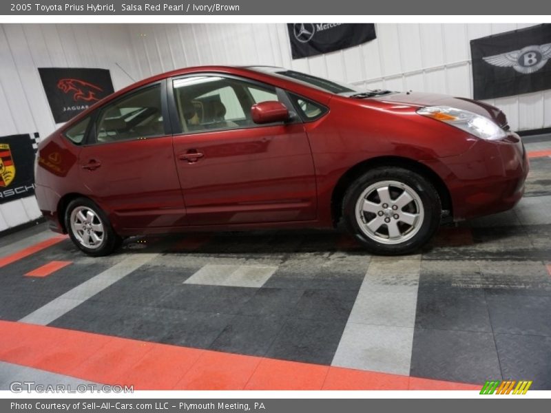 Salsa Red Pearl / Ivory/Brown 2005 Toyota Prius Hybrid