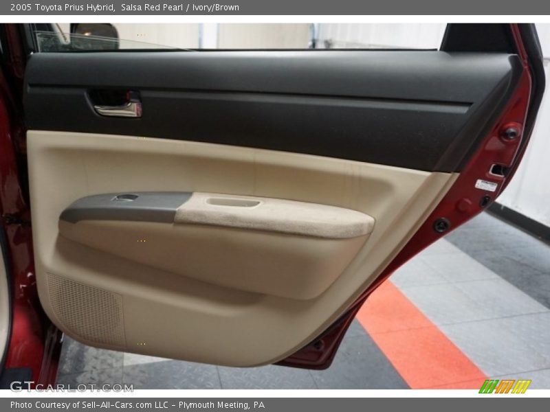 Salsa Red Pearl / Ivory/Brown 2005 Toyota Prius Hybrid