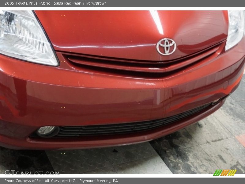 Salsa Red Pearl / Ivory/Brown 2005 Toyota Prius Hybrid