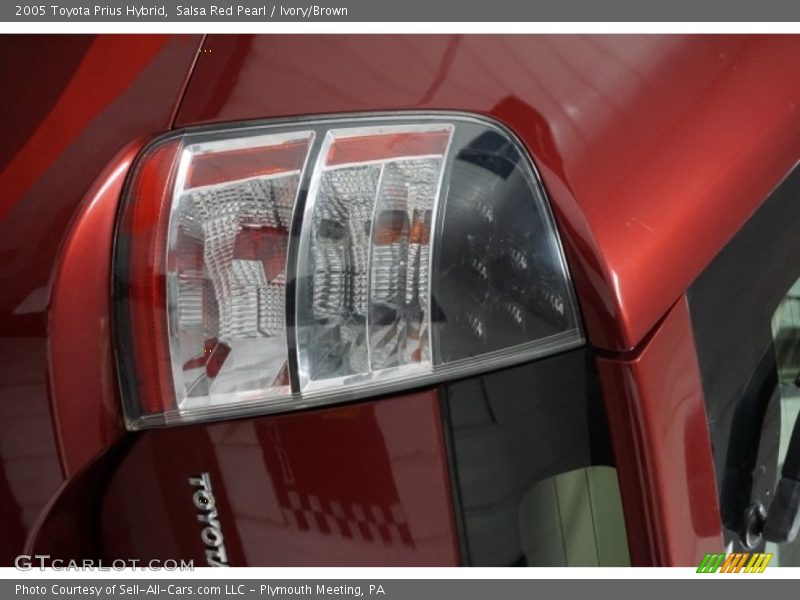 Salsa Red Pearl / Ivory/Brown 2005 Toyota Prius Hybrid