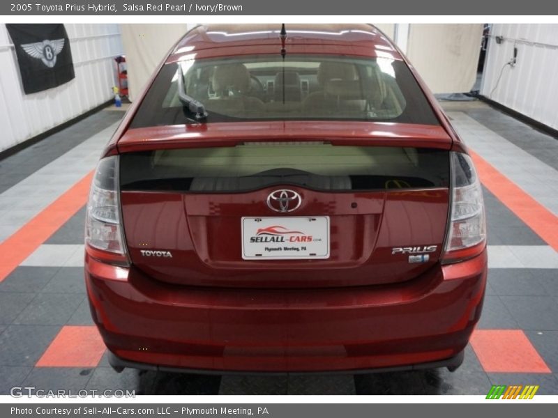 Salsa Red Pearl / Ivory/Brown 2005 Toyota Prius Hybrid