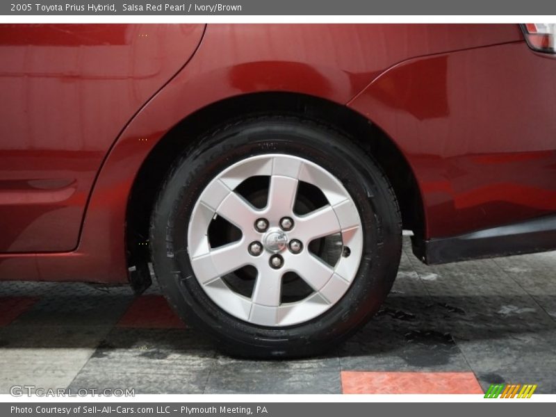 Salsa Red Pearl / Ivory/Brown 2005 Toyota Prius Hybrid