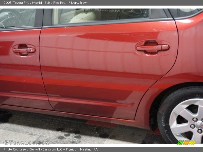 Salsa Red Pearl / Ivory/Brown 2005 Toyota Prius Hybrid