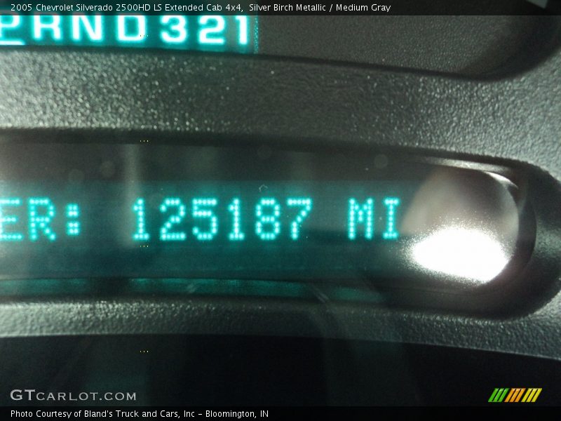 Silver Birch Metallic / Medium Gray 2005 Chevrolet Silverado 2500HD LS Extended Cab 4x4