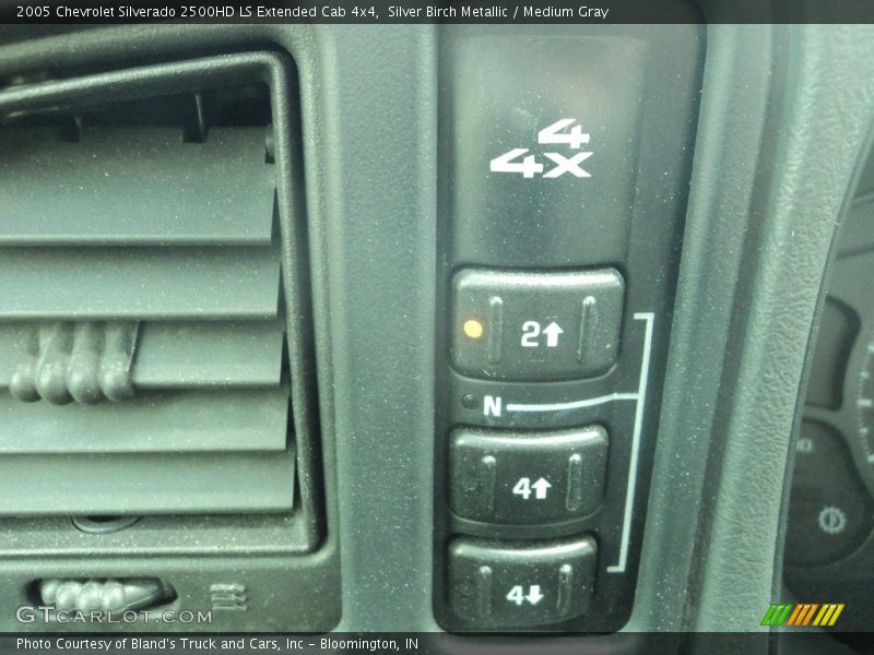 Silver Birch Metallic / Medium Gray 2005 Chevrolet Silverado 2500HD LS Extended Cab 4x4
