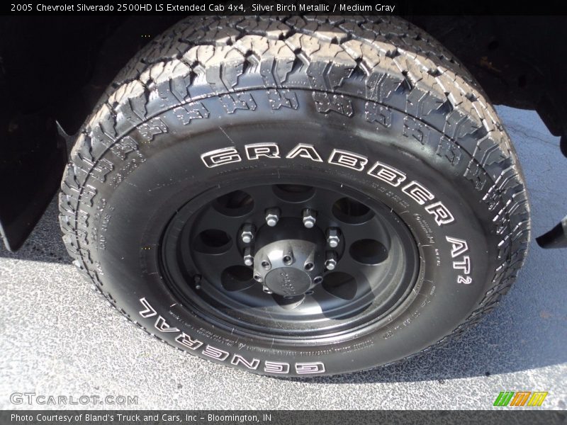 Silver Birch Metallic / Medium Gray 2005 Chevrolet Silverado 2500HD LS Extended Cab 4x4