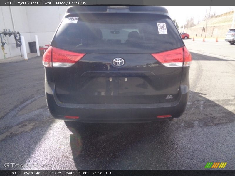 Black / Light Gray 2013 Toyota Sienna LE AWD