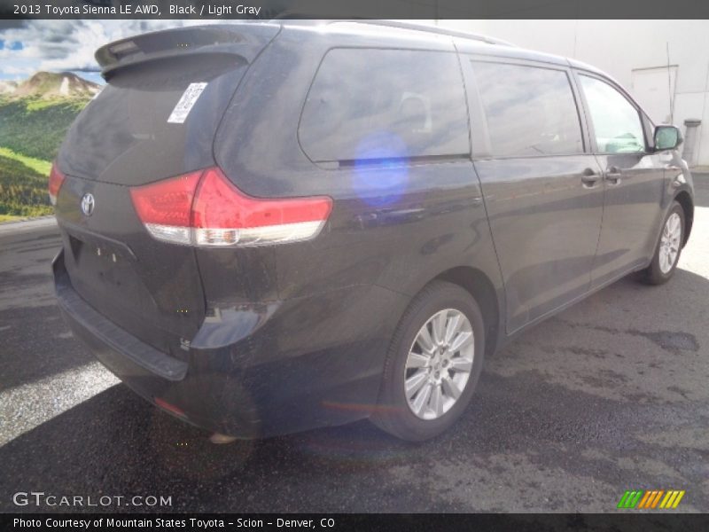 Black / Light Gray 2013 Toyota Sienna LE AWD