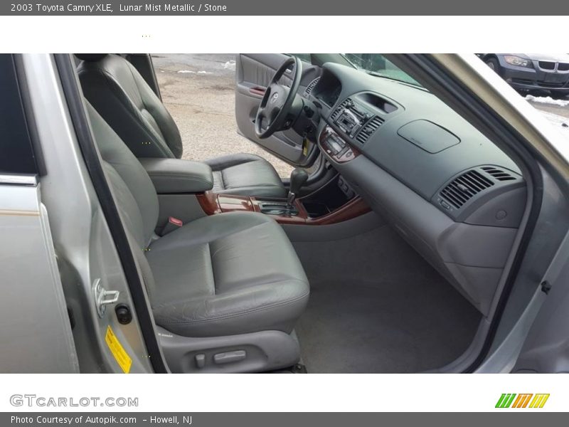 Lunar Mist Metallic / Stone 2003 Toyota Camry XLE
