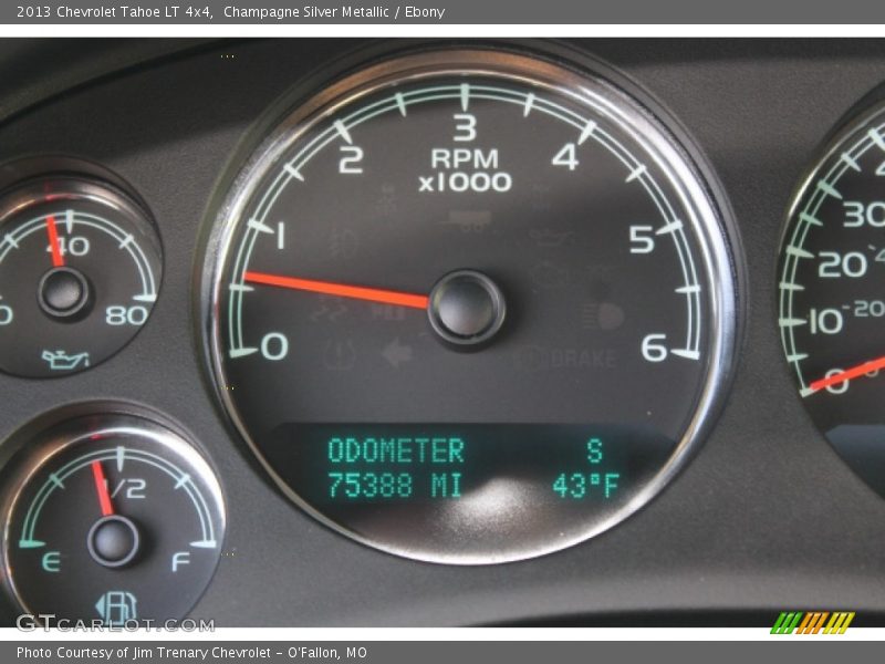 Champagne Silver Metallic / Ebony 2013 Chevrolet Tahoe LT 4x4