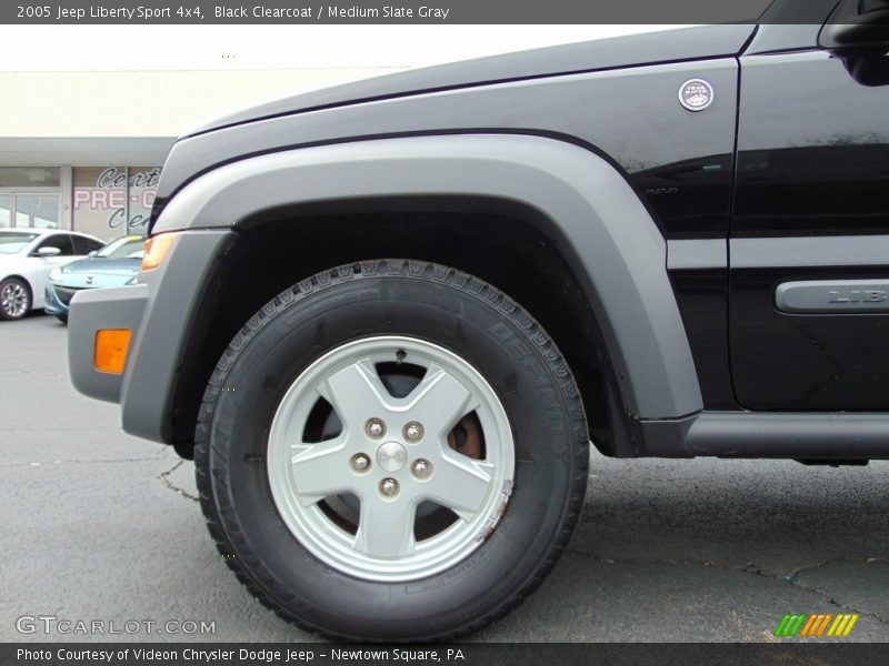 Black Clearcoat / Medium Slate Gray 2005 Jeep Liberty Sport 4x4