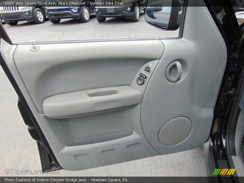 Black Clearcoat / Medium Slate Gray 2005 Jeep Liberty Sport 4x4