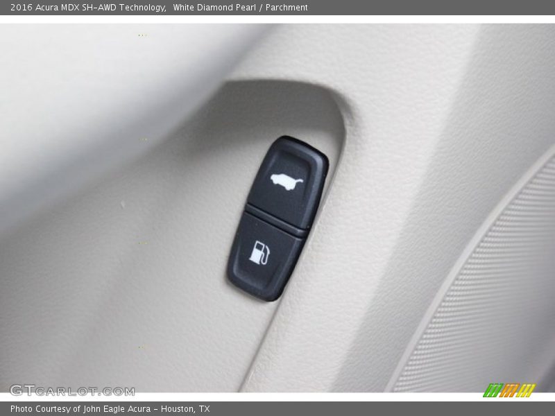 White Diamond Pearl / Parchment 2016 Acura MDX SH-AWD Technology