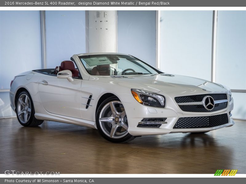 Front 3/4 View of 2016 SL 400 Roadster