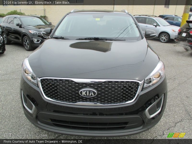 Ebony Black / Satin Black 2016 Kia Sorento LX