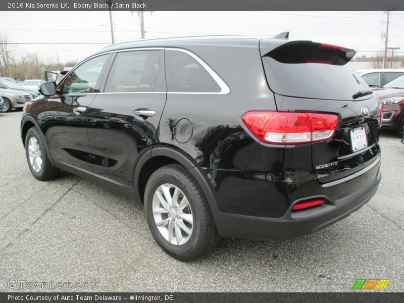 Ebony Black / Satin Black 2016 Kia Sorento LX