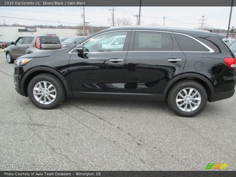 Ebony Black / Satin Black 2016 Kia Sorento LX
