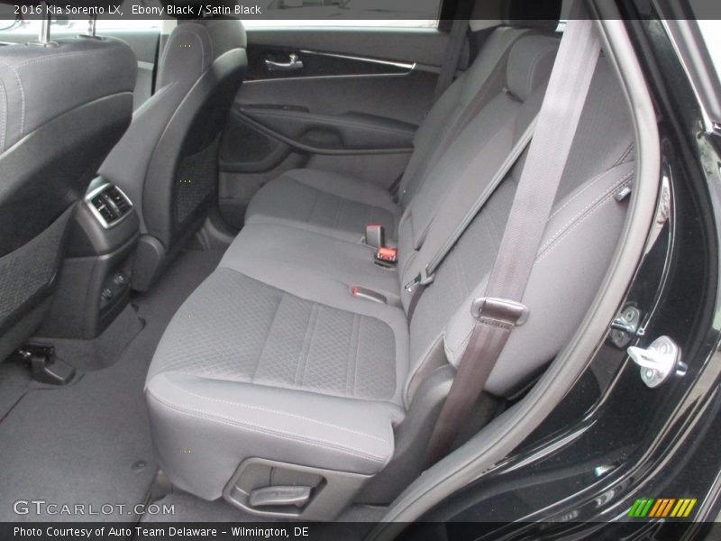 Ebony Black / Satin Black 2016 Kia Sorento LX
