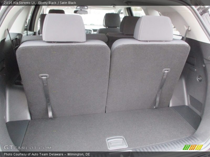 Ebony Black / Satin Black 2016 Kia Sorento LX
