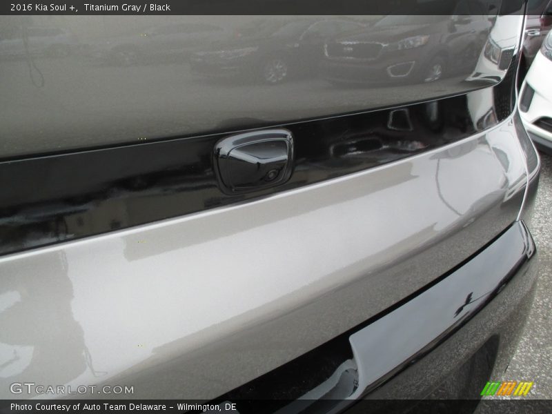 Titanium Gray / Black 2016 Kia Soul +