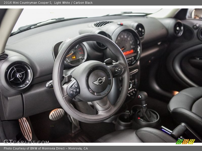 Light White / Carbon Black 2016 Mini Countryman Cooper S