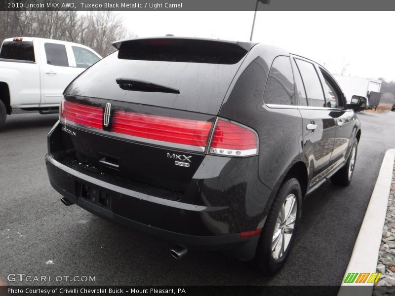 Tuxedo Black Metallic / Light Camel 2010 Lincoln MKX AWD