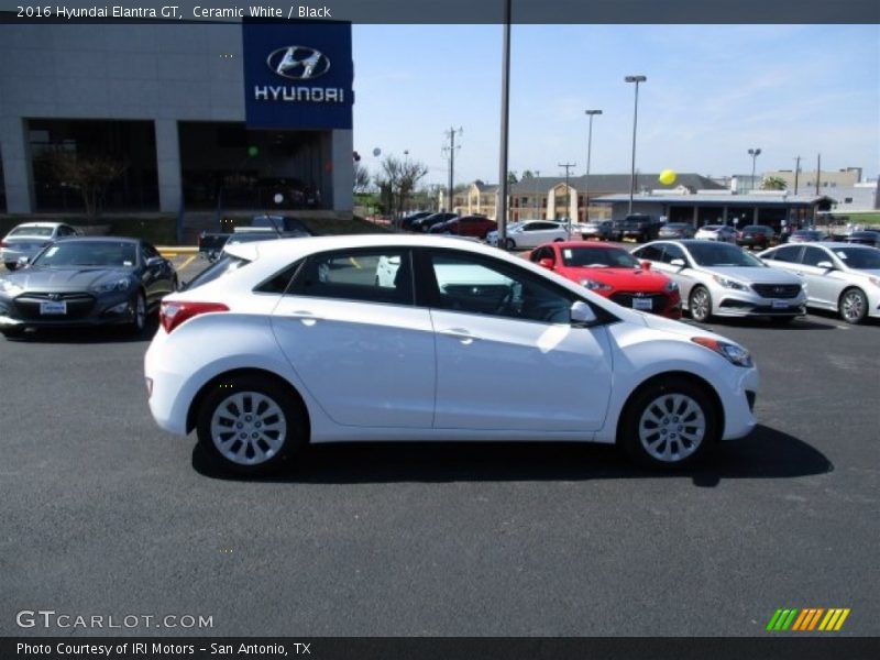 Ceramic White / Black 2016 Hyundai Elantra GT