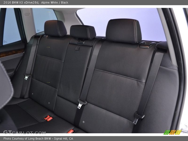 Alpine White / Black 2016 BMW X3 xDrive28d