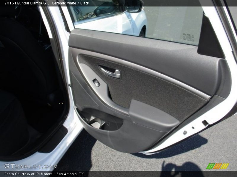 Ceramic White / Black 2016 Hyundai Elantra GT
