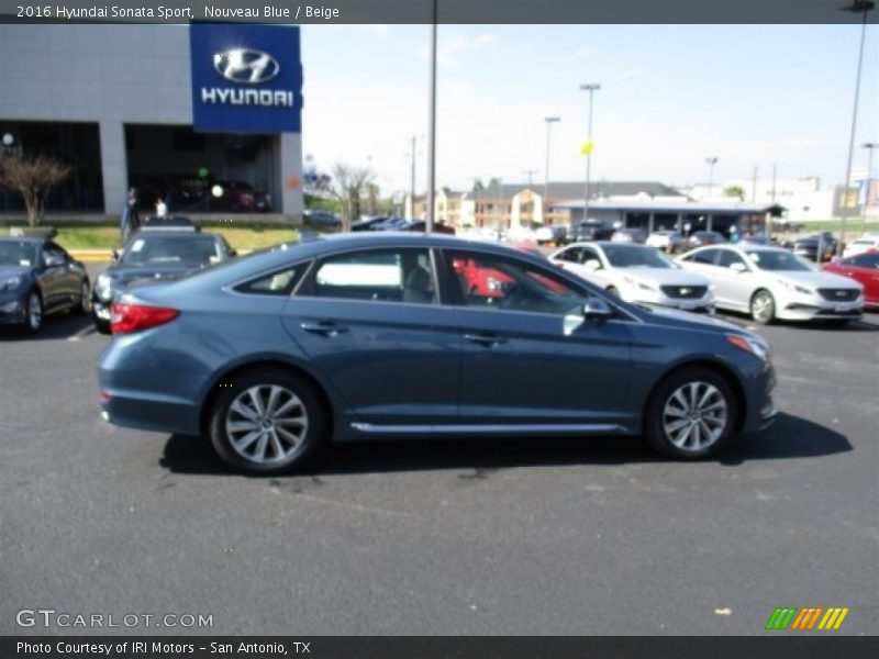 Nouveau Blue / Beige 2016 Hyundai Sonata Sport