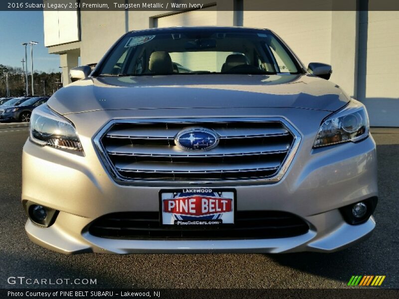 Tungsten Metallic / Warm Ivory 2016 Subaru Legacy 2.5i Premium