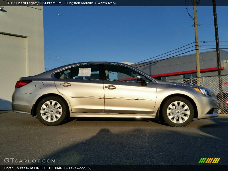 Tungsten Metallic / Warm Ivory 2016 Subaru Legacy 2.5i Premium