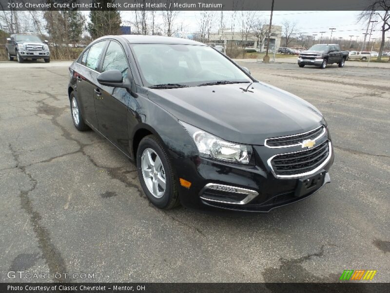 Black Granite Metallic / Medium Titanium 2016 Chevrolet Cruze Limited LT