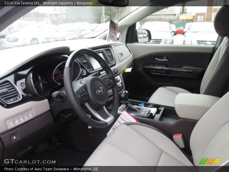 Front Seat of 2016 Sedona SXL