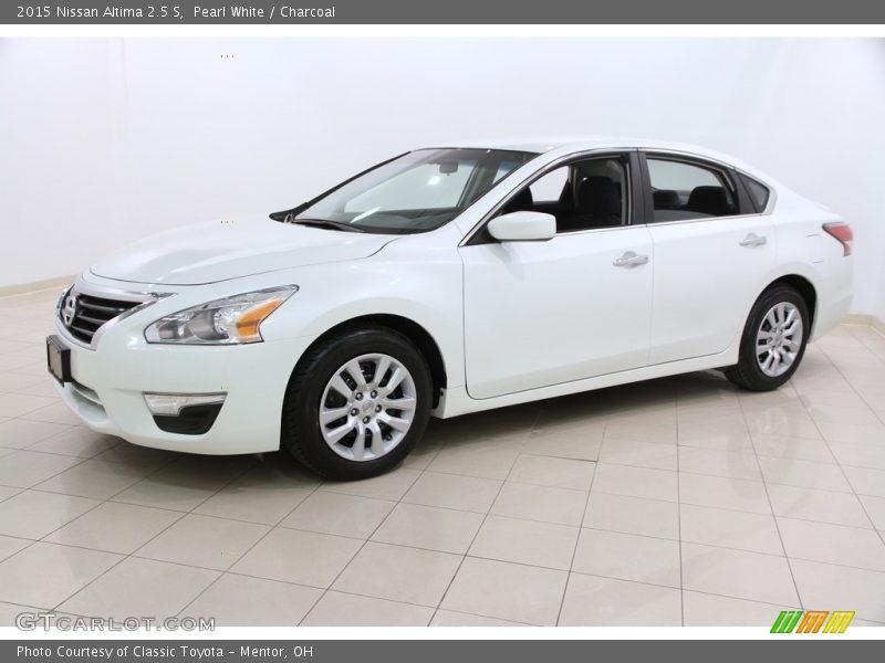 Pearl White / Charcoal 2015 Nissan Altima 2.5 S
