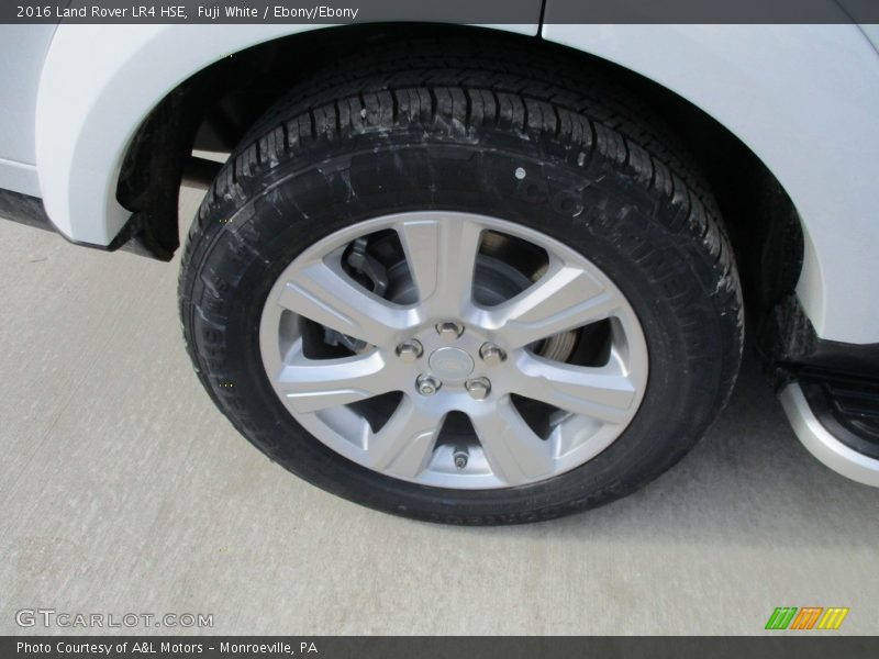 Fuji White / Ebony/Ebony 2016 Land Rover LR4 HSE