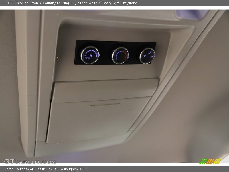 Stone White / Black/Light Graystone 2012 Chrysler Town & Country Touring - L