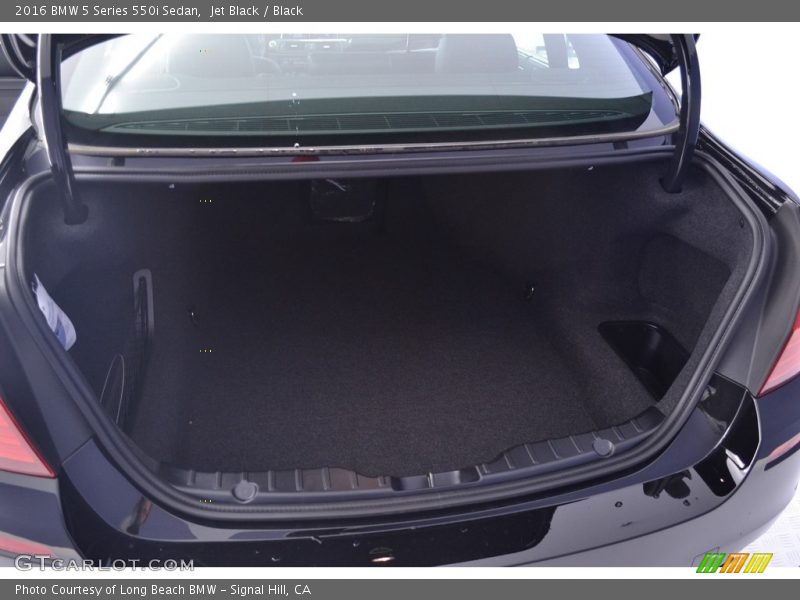 Jet Black / Black 2016 BMW 5 Series 550i Sedan