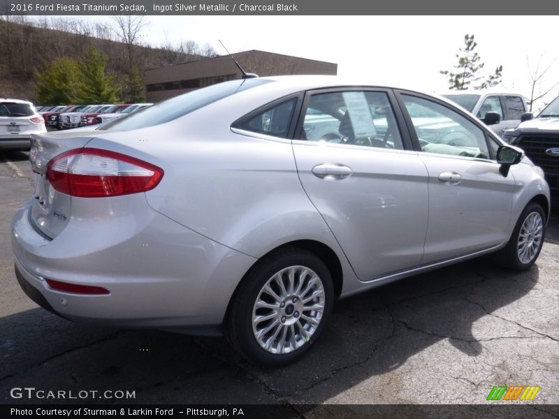 Ingot Silver Metallic / Charcoal Black 2016 Ford Fiesta Titanium Sedan